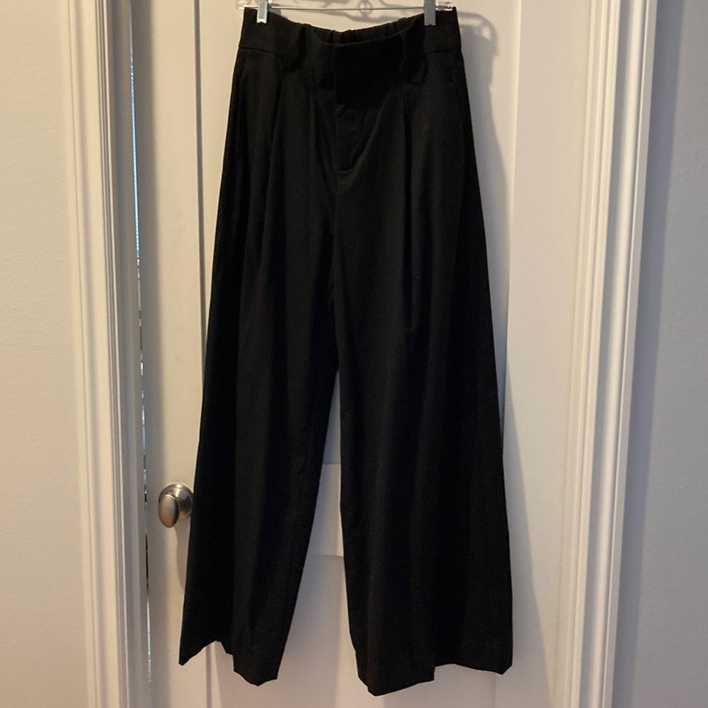 Wide leg pants